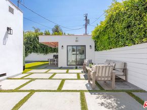 732 N Cherokee Avenue, Los Angeles CA 90038
