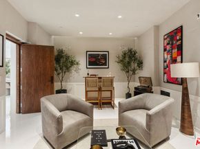 500 Molino Street 101, Los Angeles CA 90013