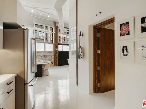 500 Molino Street 101, Los Angeles CA 90013