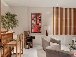 500 Molino Street 101, Los Angeles CA 90013