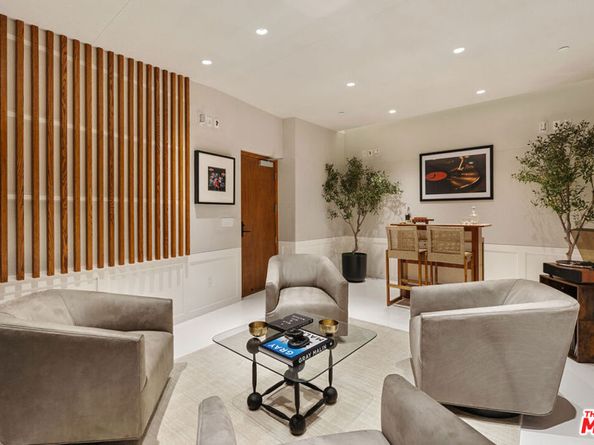 500 Molino Street 101, Los Angeles CA 90013