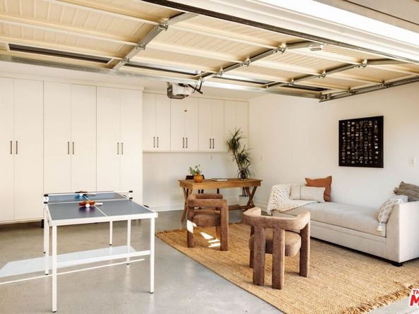 2831 S Corning Street, Los Angeles CA 90034