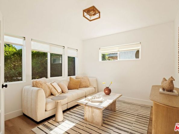 2831 S Corning Street, Los Angeles CA 90034