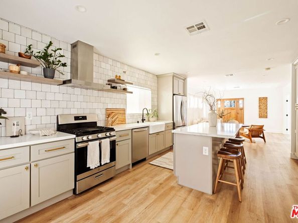 2831 S Corning Street, Los Angeles CA 90034