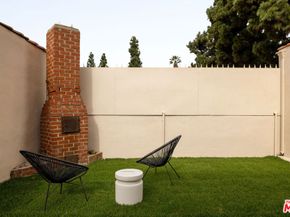 3401 W 41st Street, Los Angeles CA 90008