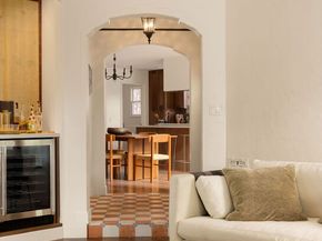 3401 W 41st Street, Los Angeles CA 90008