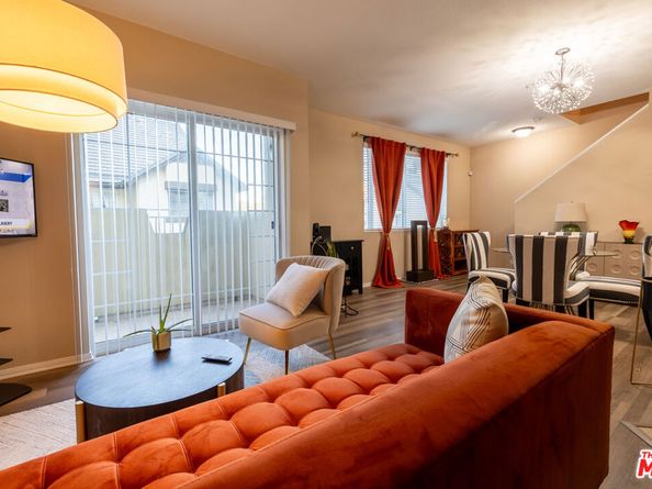 4600 Don Lorenzo Drive 4, Los Angeles CA 90008