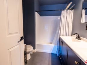 4600 Don Lorenzo Drive 4, Los Angeles CA 90008