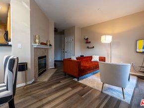 4600 Don Lorenzo Drive 4, Los Angeles CA 90008