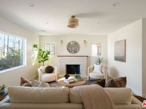 4617 10th Avenue, Los Angeles CA 90043