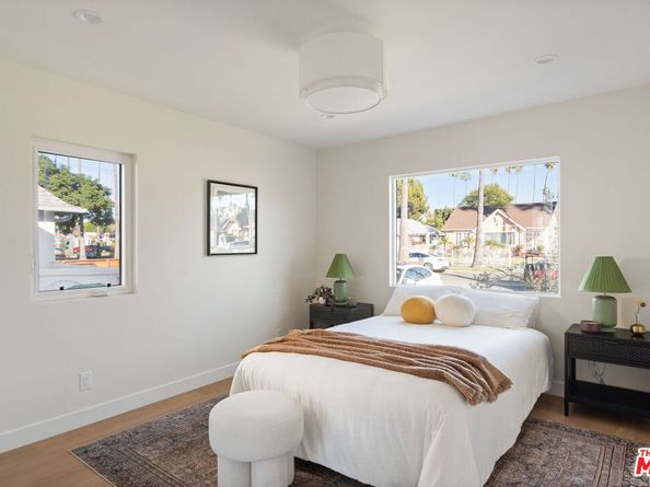 4617 10th Avenue, Los Angeles CA 90043