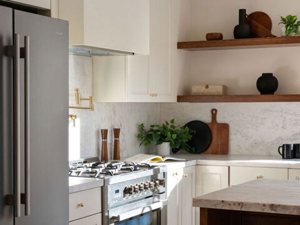 4617 10th Avenue, Los Angeles CA 90043