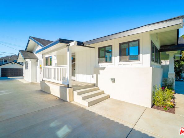 123 N Harvard Boulevard, Los Angeles CA 90004