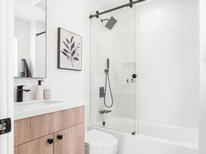 123 N Harvard Boulevard, Los Angeles CA 90004