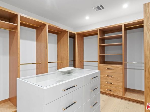 4535 Haskell Avenue, Encino CA 91436