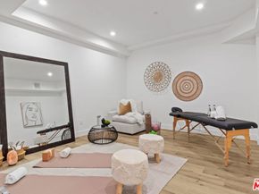 4535 Haskell Avenue, Encino CA 91436