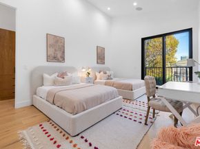 4535 Haskell Avenue, Encino CA 91436