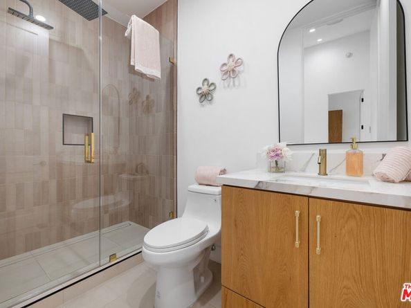 4535 Haskell Avenue, Encino CA 91436