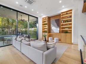 4535 Haskell Avenue, Encino CA 91436