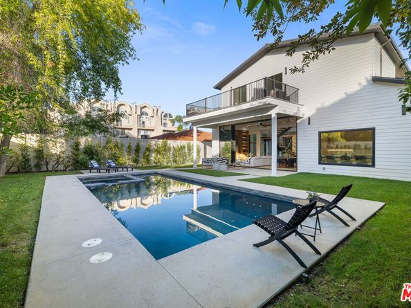 4535 Haskell Avenue, Encino CA 91436