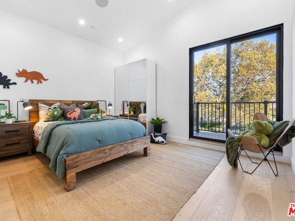 4535 Haskell Avenue, Encino CA 91436