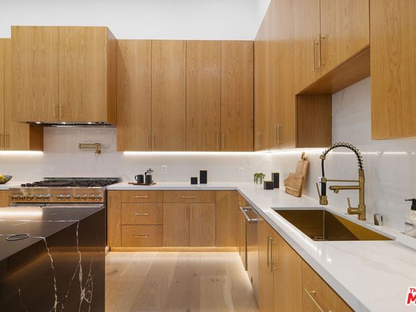 4535 Haskell Avenue, Encino CA 91436