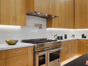 4535 Haskell Avenue, Encino CA 91436