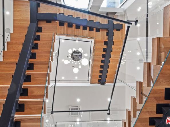 4535 Haskell Avenue, Encino CA 91436