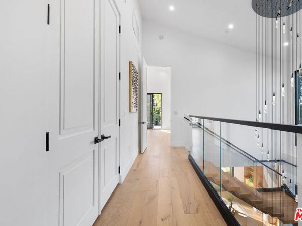 4535 Haskell Avenue, Encino CA 91436