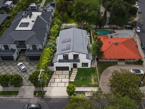 4535 Haskell Avenue, Encino CA 91436