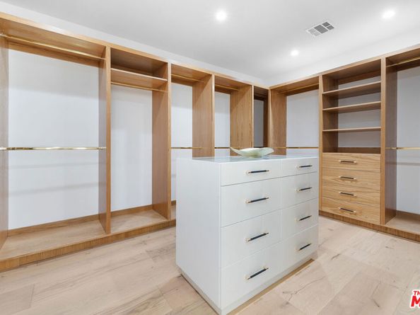 4535 Haskell Avenue, Encino CA 91436