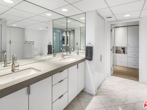 13700 Marina Pointe Drive 1620, Marina Del Rey CA 90292