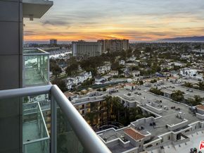 13700 Marina Pointe Drive 1620, Marina Del Rey CA 90292