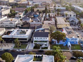 668 W 28th Street, Los Angeles CA 90007