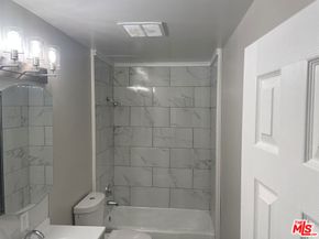 1431 S Holt Avenue, Los Angeles CA 90035