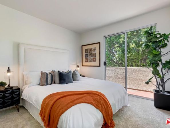 820 California Avenue 201, Santa Monica CA 90403