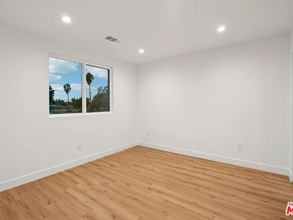 10422 Graham Avenue, Los Angeles CA 90002