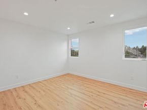 10422 Graham Avenue, Los Angeles CA 90002