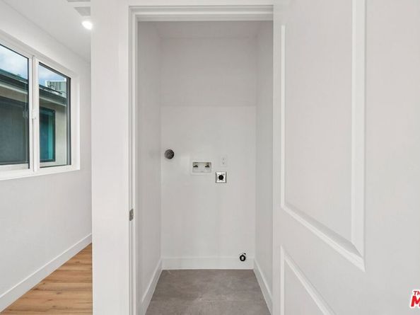 10422 Graham Avenue, Los Angeles CA 90002