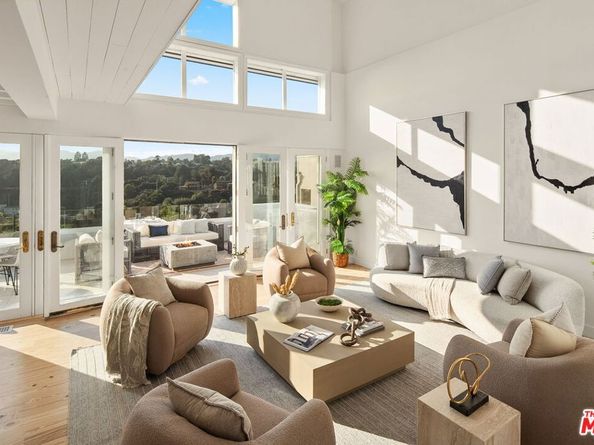 143 Ocean Avenue Ext, Santa Monica CA 90402