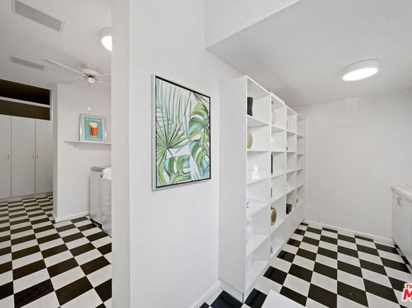 143 Ocean Avenue Ext, Santa Monica CA 90402