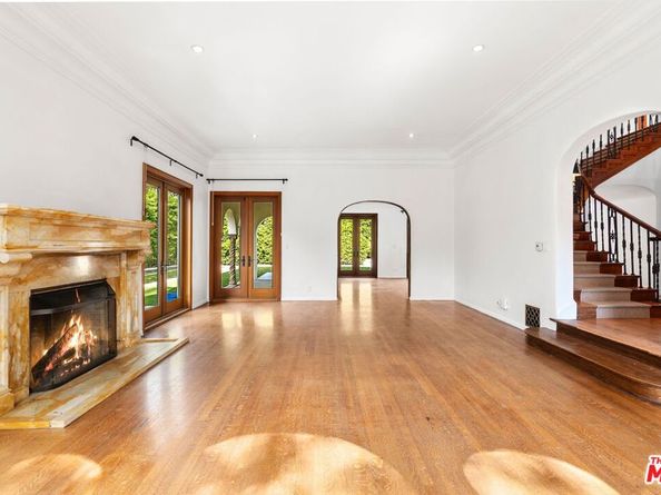 11159 La Maida Street, North Hollywood CA 91601