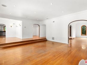 11159 La Maida Street, North Hollywood CA 91601