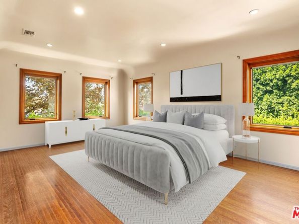 11159 La Maida Street, North Hollywood CA 91601