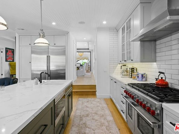 1738 Nichols Canyon Road, Los Angeles CA 90046