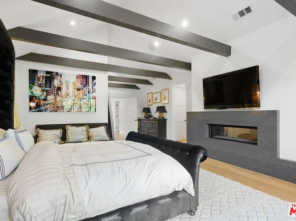 1738 Nichols Canyon Road, Los Angeles CA 90046