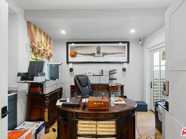 1738 Nichols Canyon Road, Los Angeles CA 90046