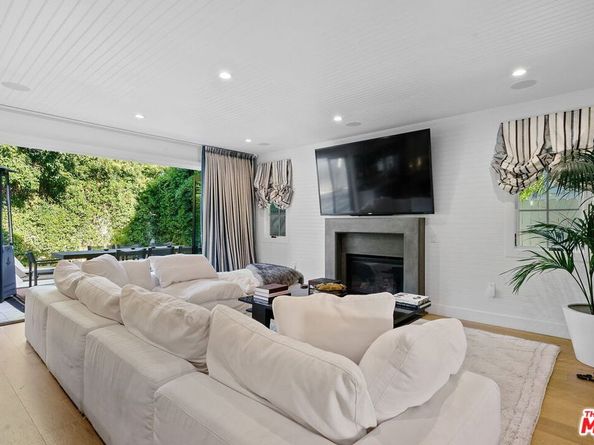 1738 Nichols Canyon Road, Los Angeles CA 90046