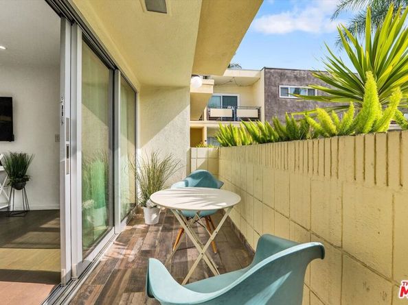 1233 N Laurel Avenue 114, West Hollywood CA 90046