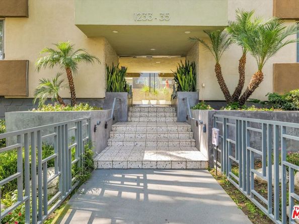 1233 N Laurel Avenue 114, West Hollywood CA 90046